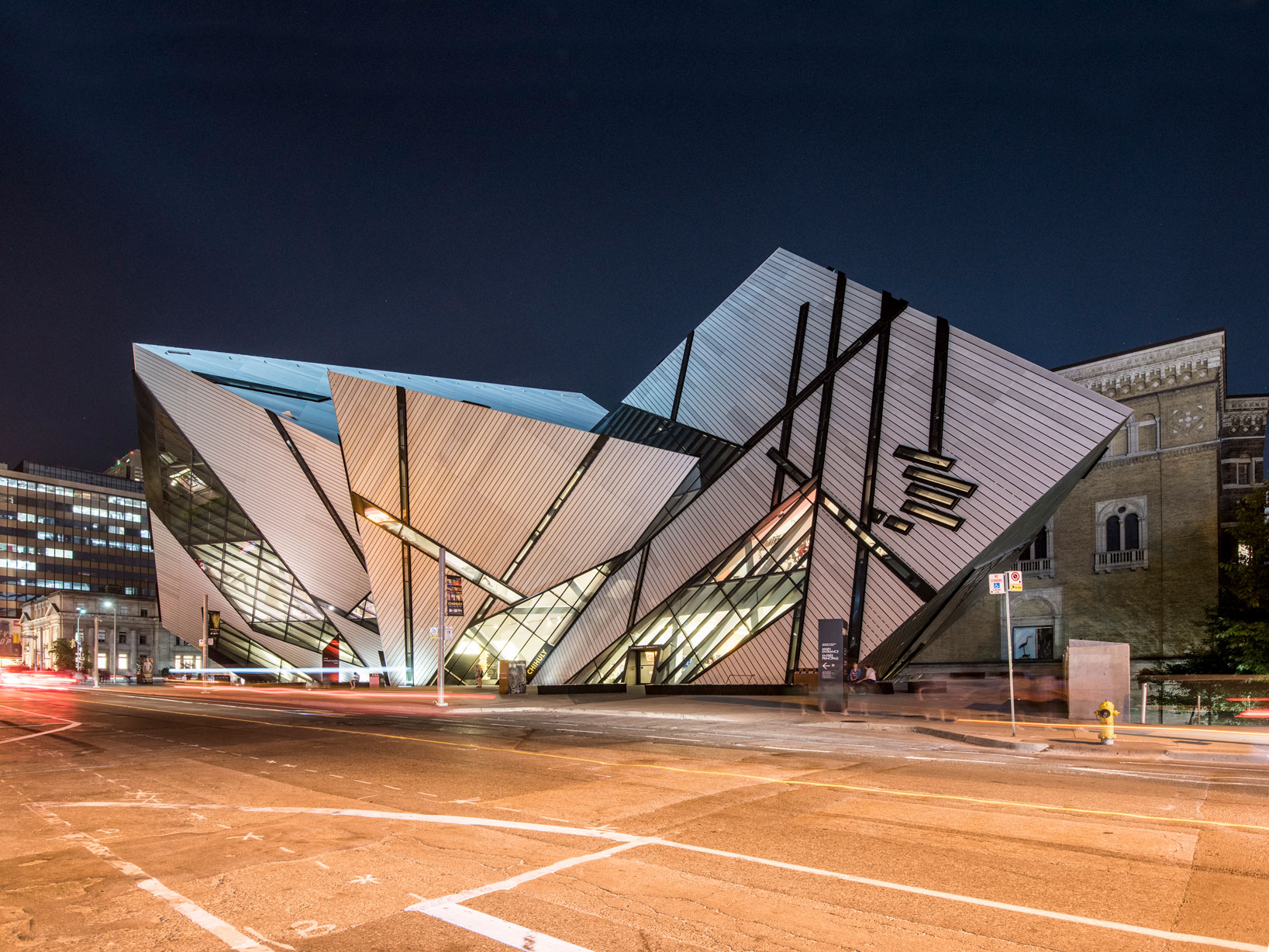 Michael Lee-Chin Crystal, Royal Ontario Museum